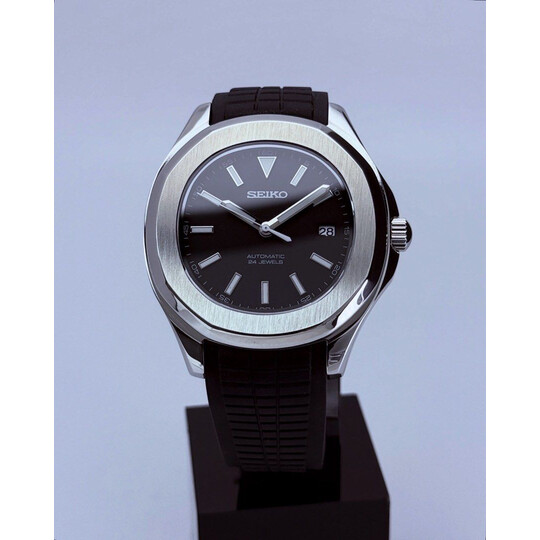 Custom Seiko Mod • Black Datejust Aquanaut • 42mm